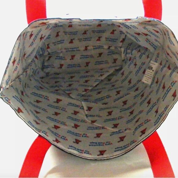 NEW Carnival Cruise Line Blue VIFP Club Tote Pool Beach Bag Diamond Guest Gift - Picture 7 of 14